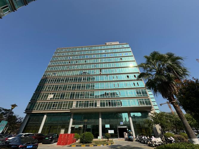 厦门,是一家提供智慧型空压站,设备系统设计与安装施工, 合同能源管理